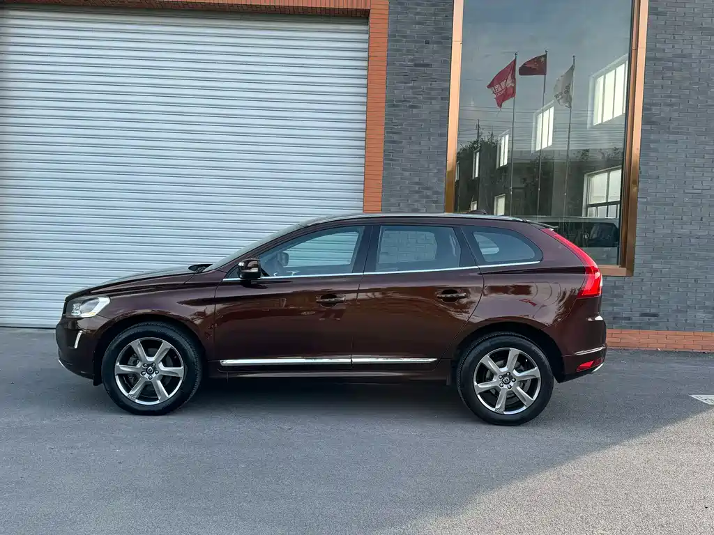 Volvo XC60 (Import) — миниатюра 4