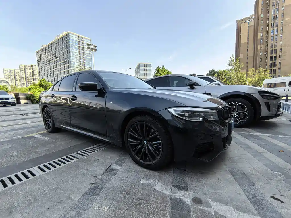 BMW 3 Series — миниатюра 3