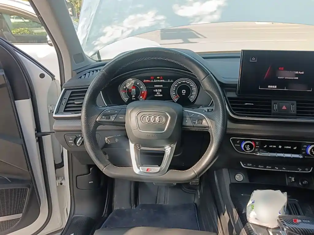 Audi Q5L — миниатюра 11