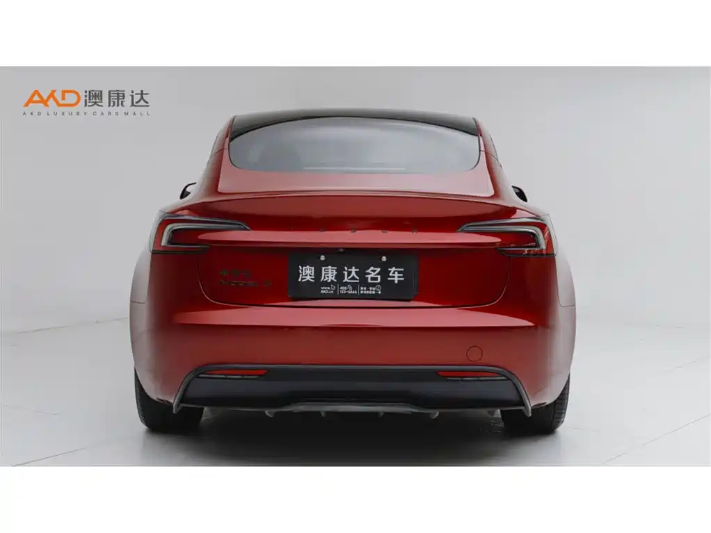 Tesla Model 3 — миниатюра 4