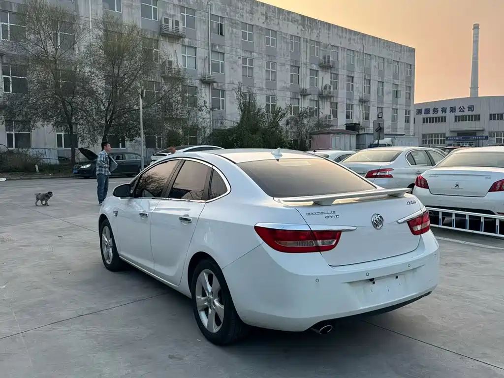 Buick Excelle — миниатюра 6