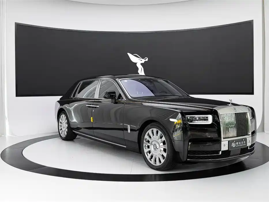 ROLLS-ROYCE PHANTOM