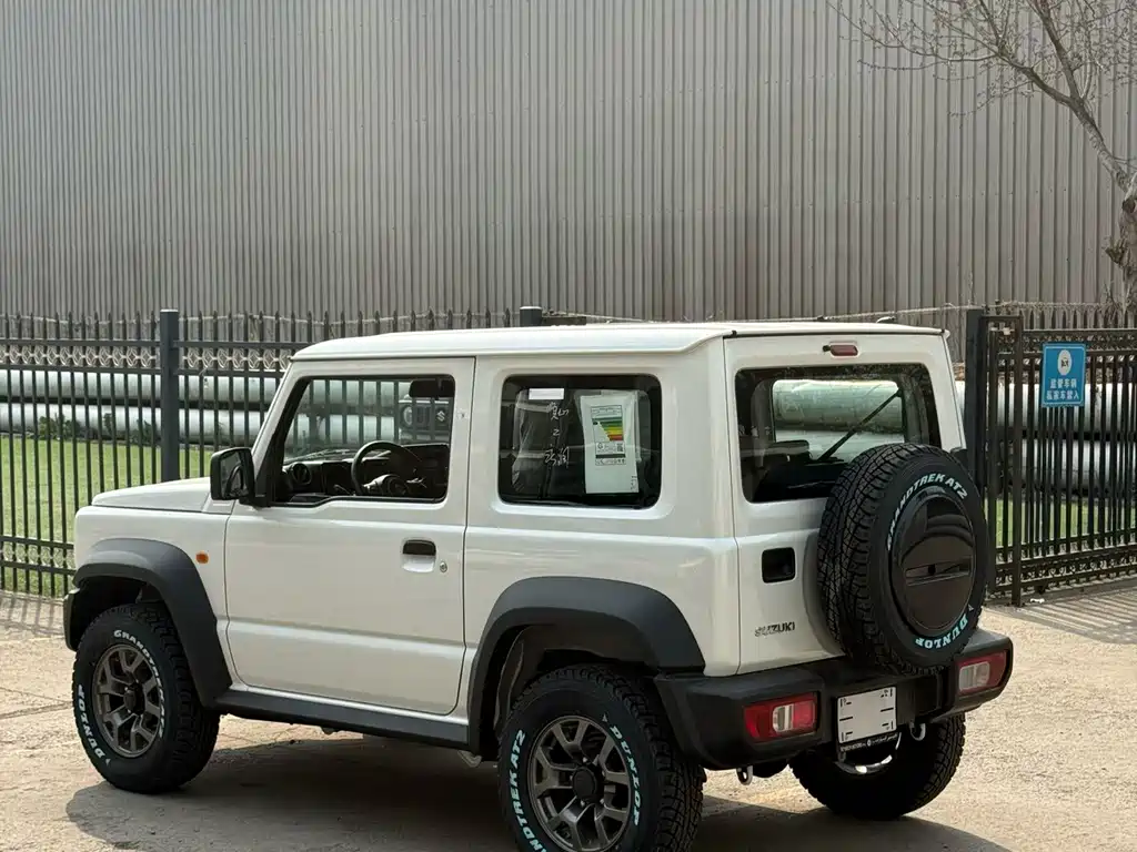 Suzuki Jimny — миниатюра 3