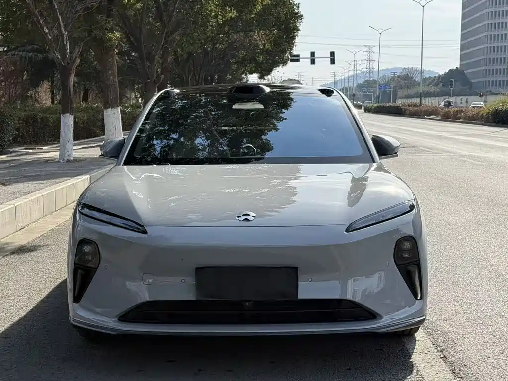 NIO NIO ET5