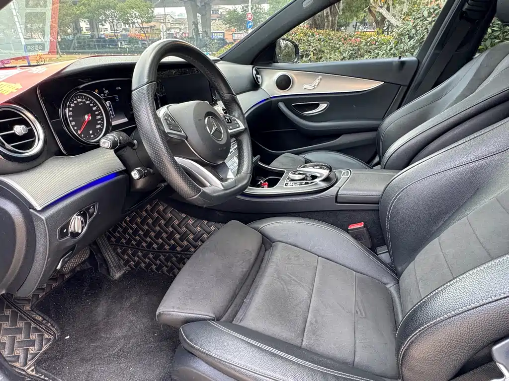 Mercedes-Benz E-Class — миниатюра 9