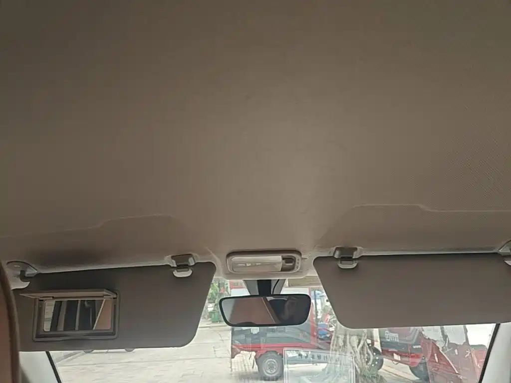 Wuling MINIEV — миниатюра 18