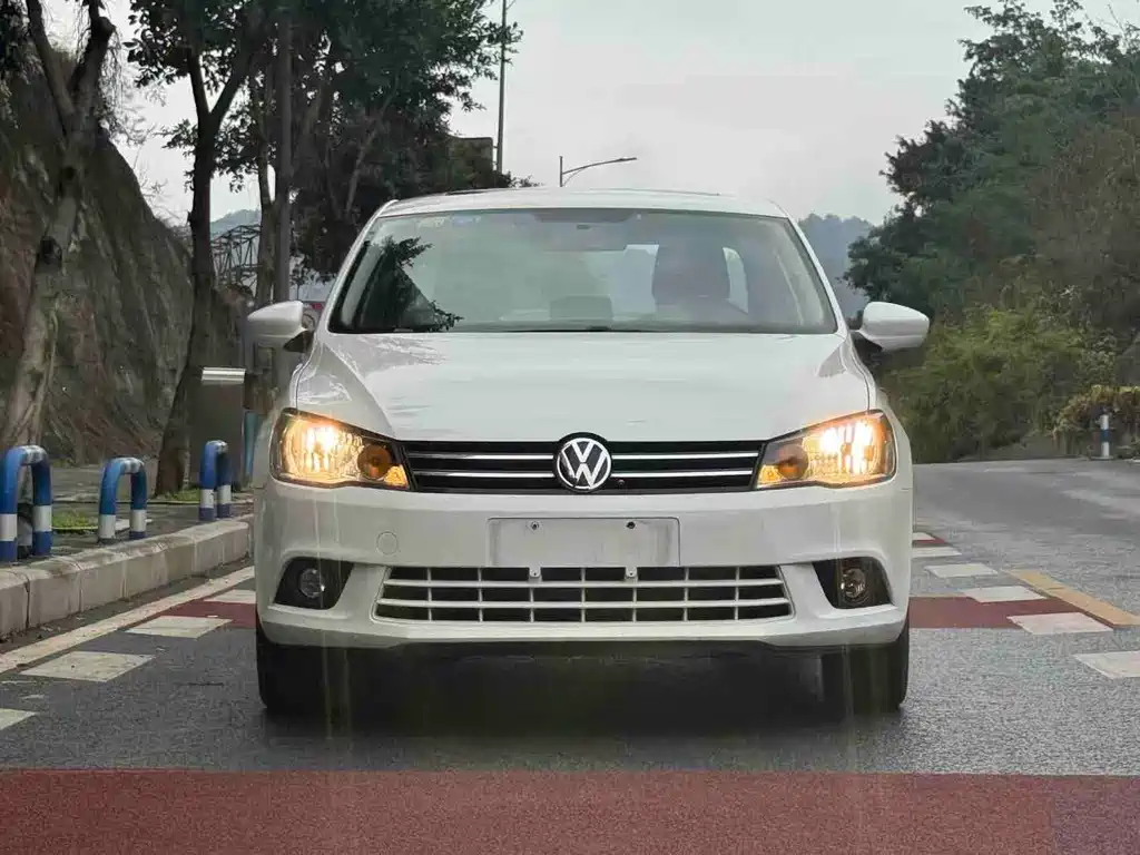Volkswagen Jetta — миниатюра 2