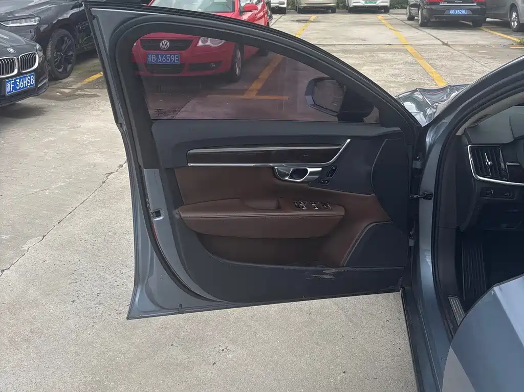 Volvo S90 T4 Smart Vision Edition, фото 8