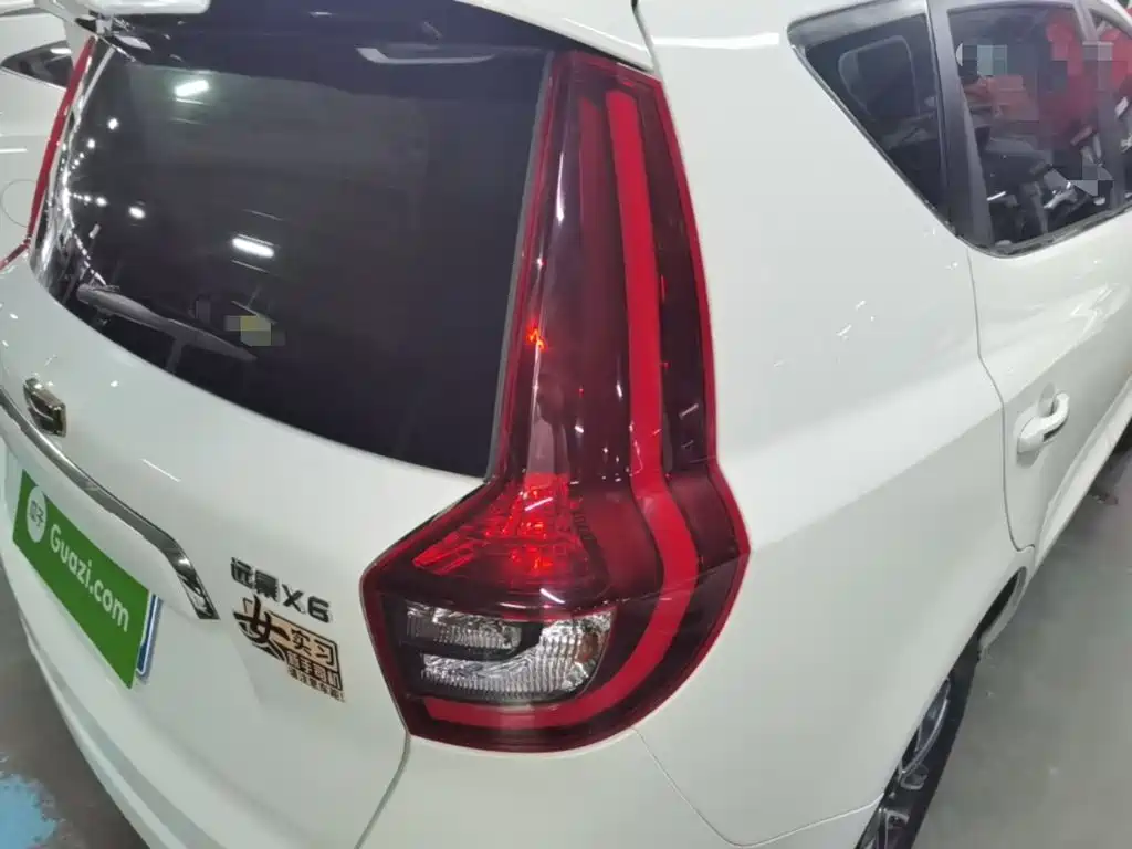 Geely Vision X6 — миниатюра 8