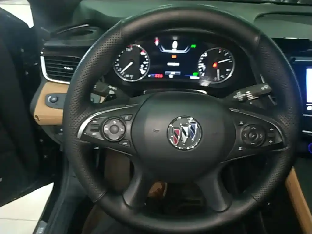 Buick LaCrosse — миниатюра 11