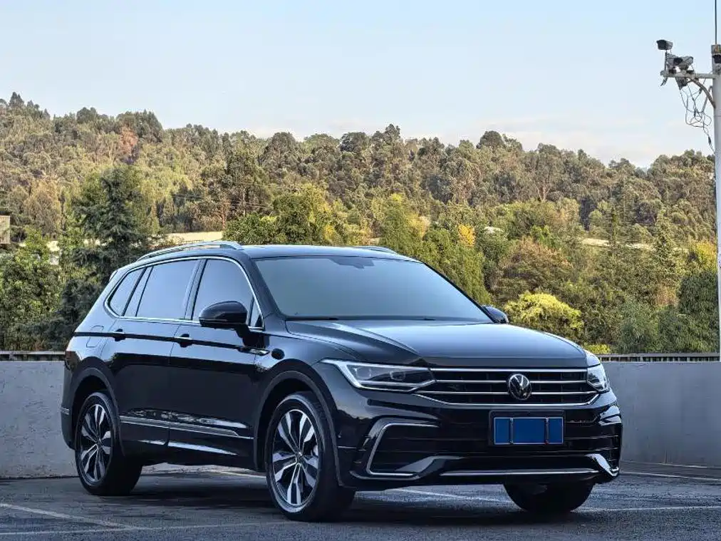 Volkswagen Tiguan L — миниатюра 3
