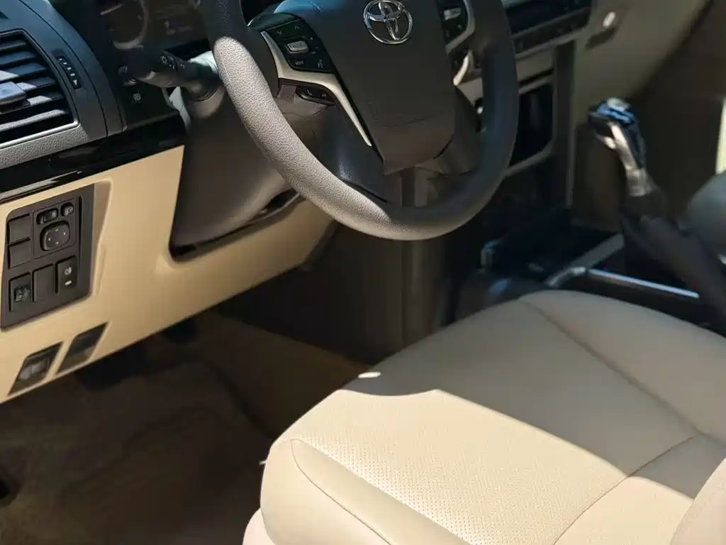 Toyota Prado (Import) — миниатюра 4