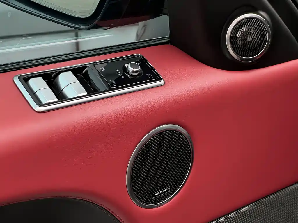 Land Rover Sport — миниатюра 8