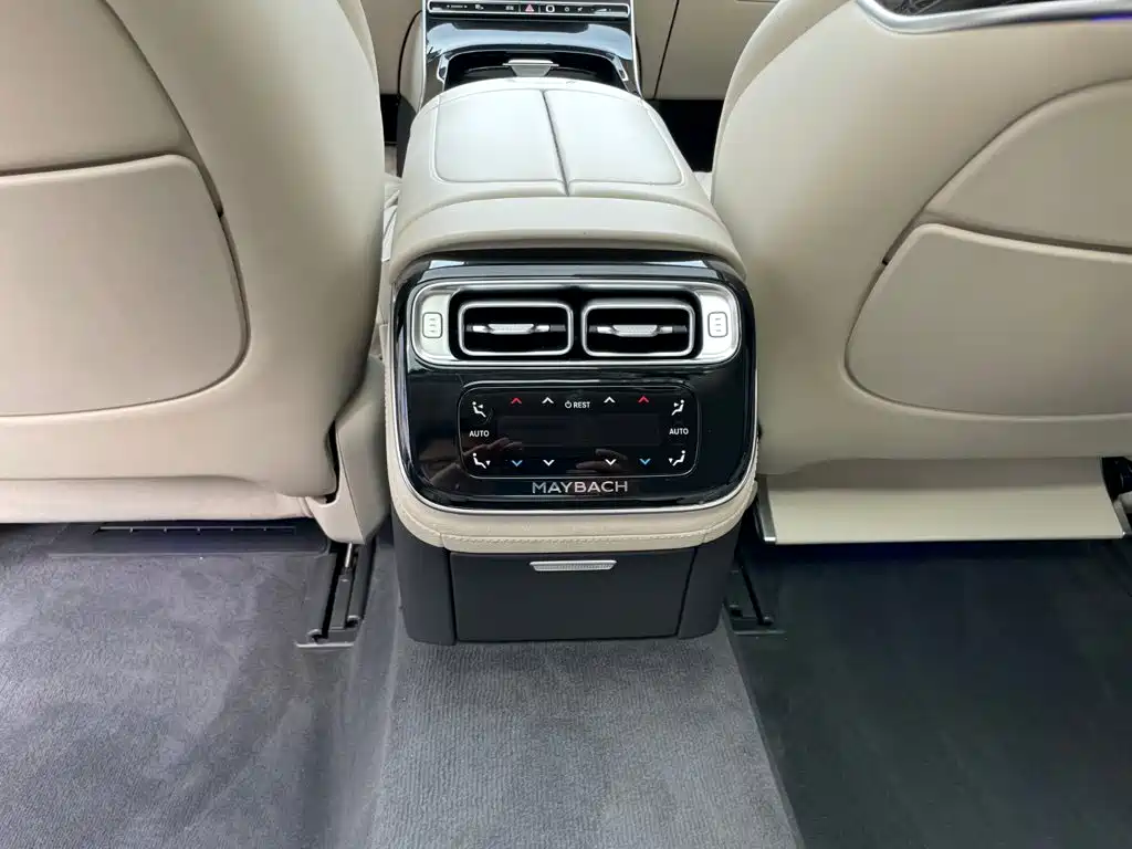 Mercedes-Benz S-Class — миниатюра 16