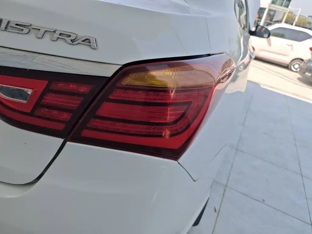 Hyundai Mistra — миниатюра 8