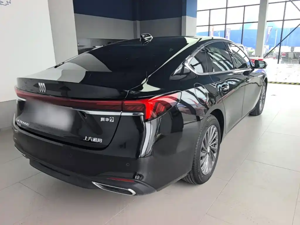 Buick LaCrosse — миниатюра 7