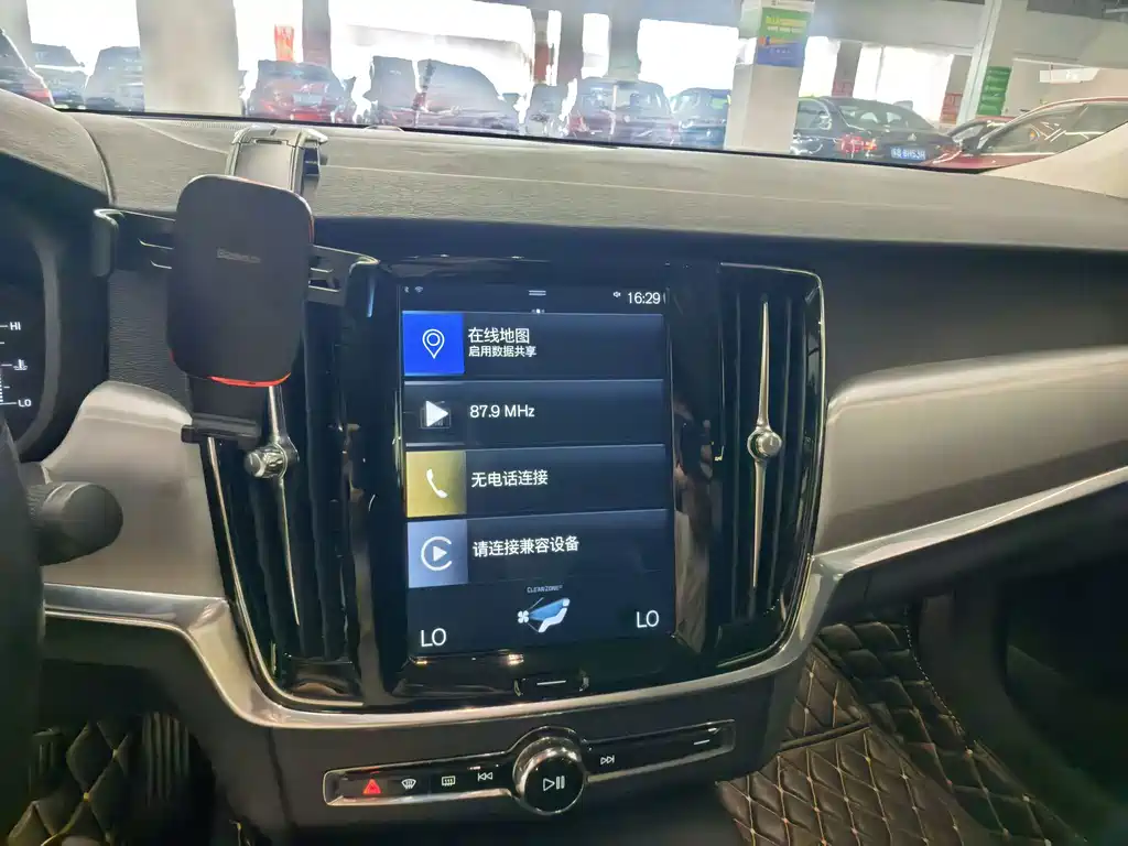 Volvo S90 — миниатюра 12