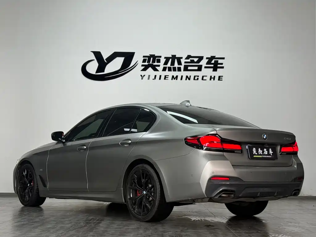 BMW 5 Series (Import) — миниатюра 7