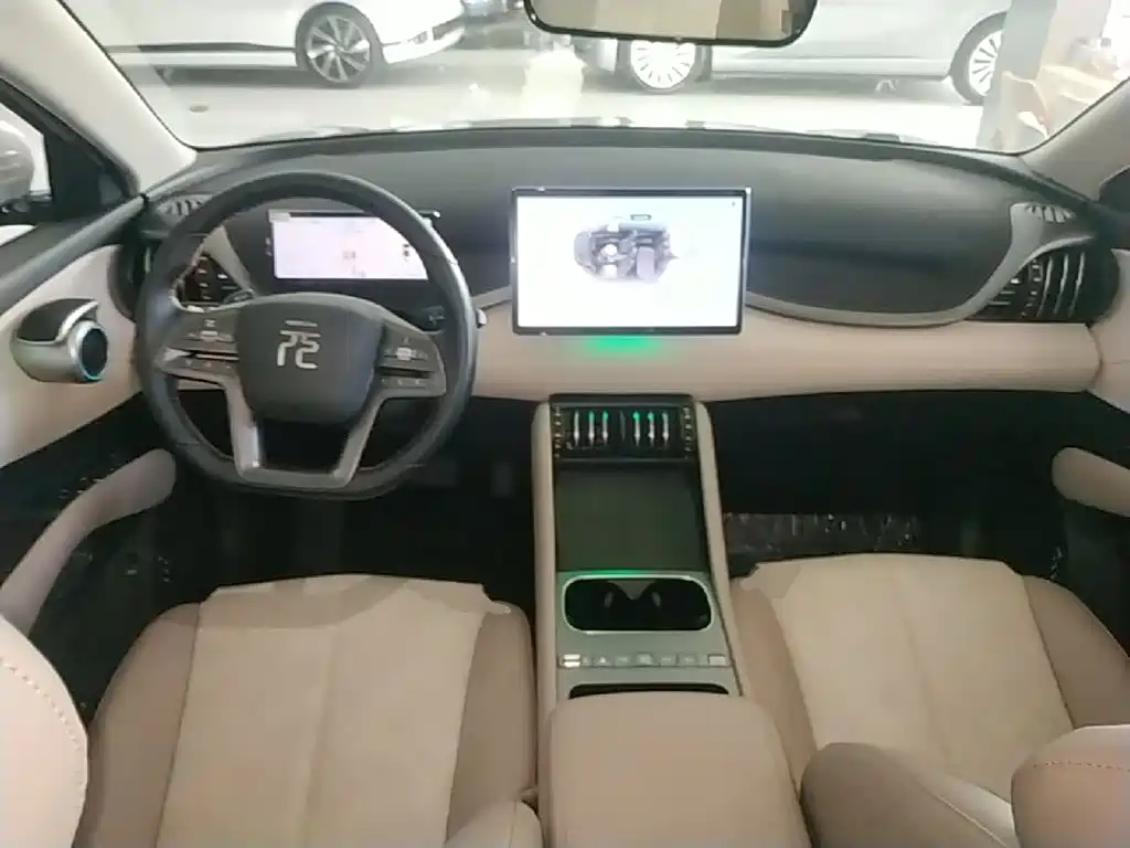 BYD Yuan Plus — миниатюра 10