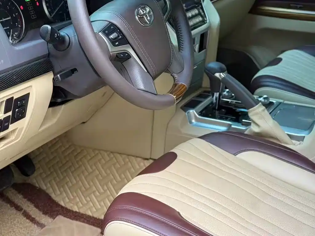 Toyota Land Cruiser — миниатюра 4