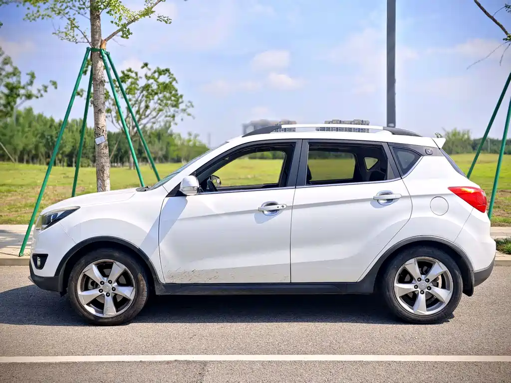 Changan CS35 — миниатюра 8