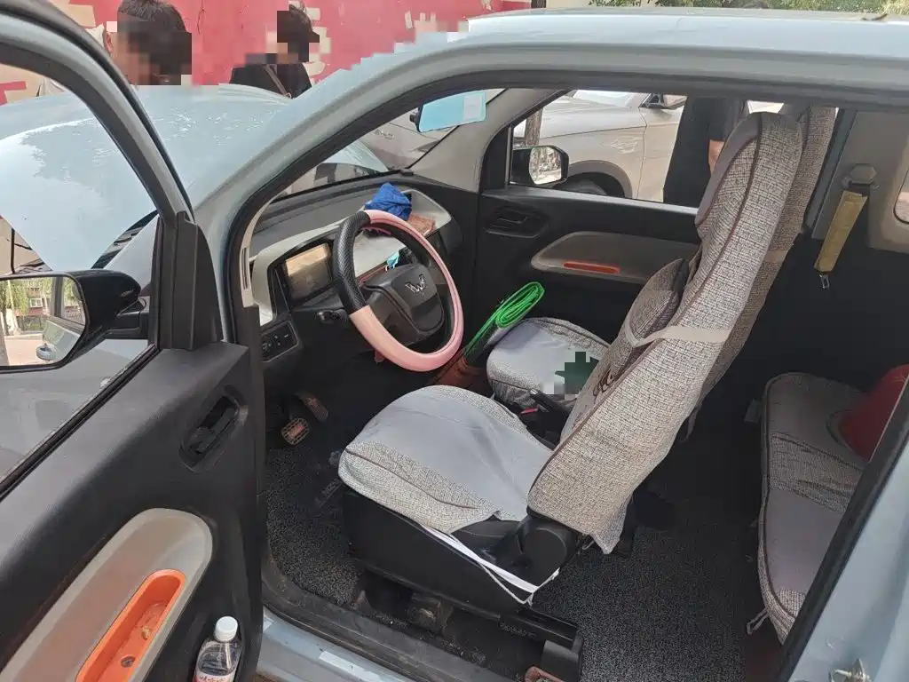 Wuling MINIEV — миниатюра 13