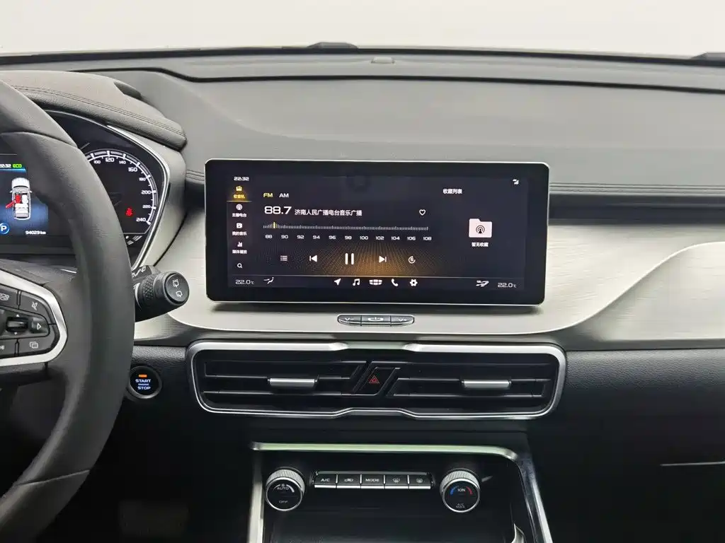Geely Binyue — миниатюра 12