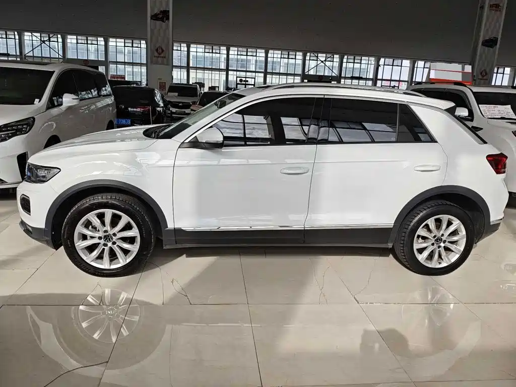 Volkswagen T-Roc — миниатюра 8