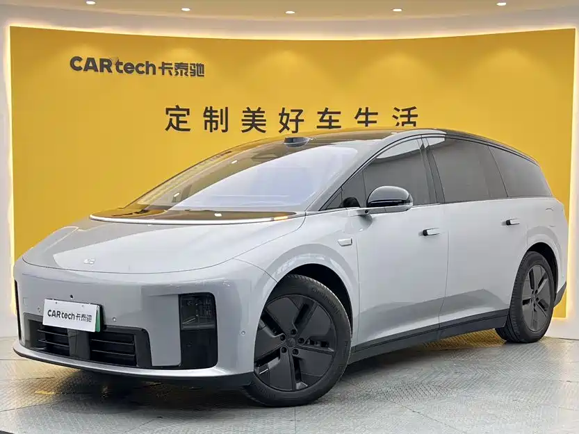 Li Auto i8