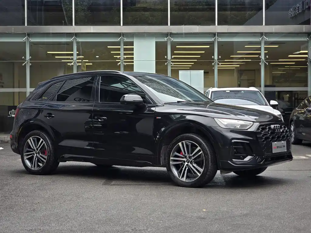 Audi Q5L 2022 40T Luxury