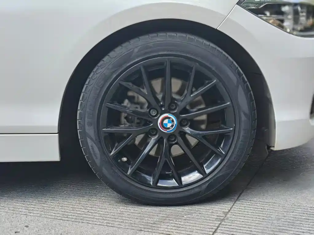 BMW 1 Series (Import) — миниатюра 16