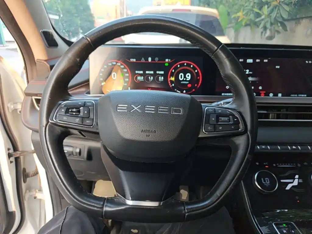 Exeed Zhaofeng — миниатюра 11