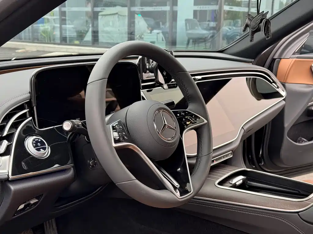 Mercedes-Benz E-Class E 2025 E 300 L Luxury