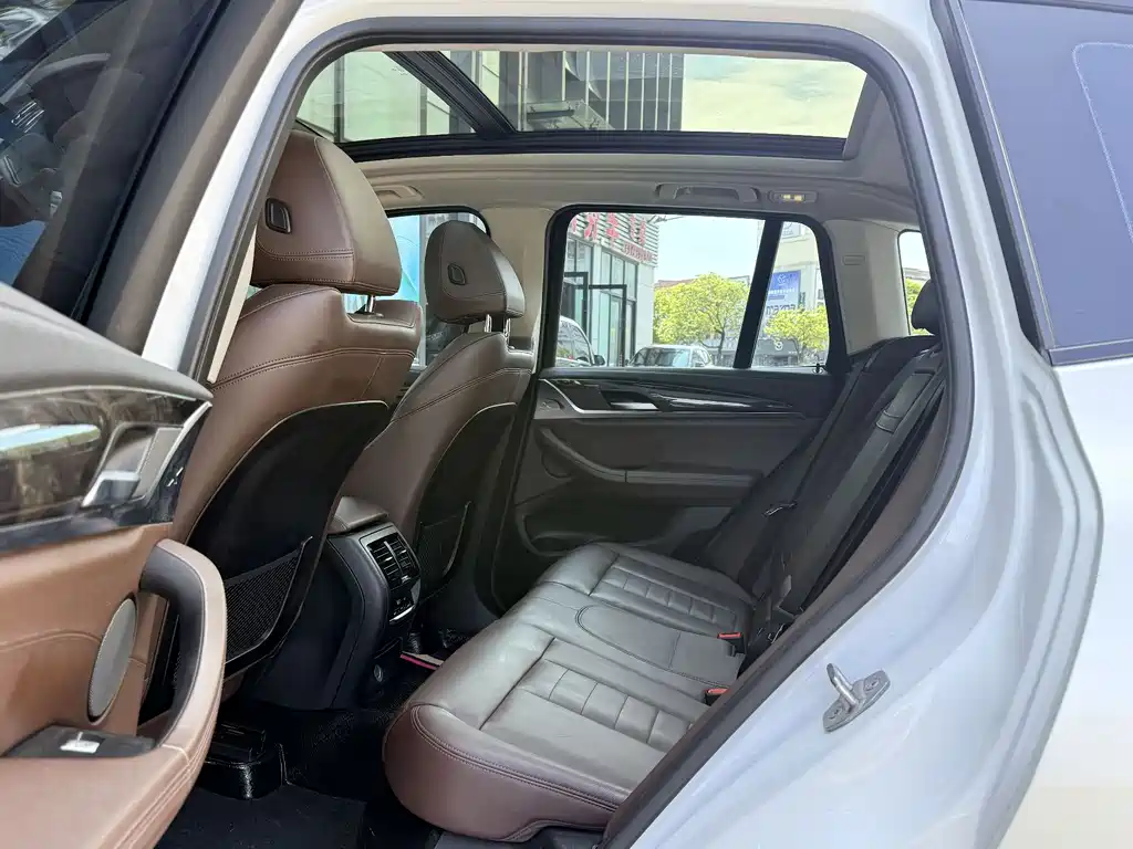 BMW X3 2018 xDrive30i Lead M Sport V