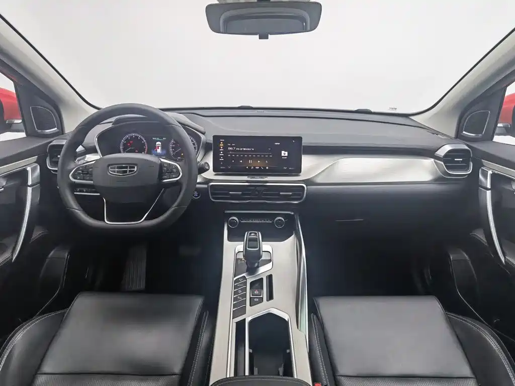 Geely Binyue — миниатюра 5