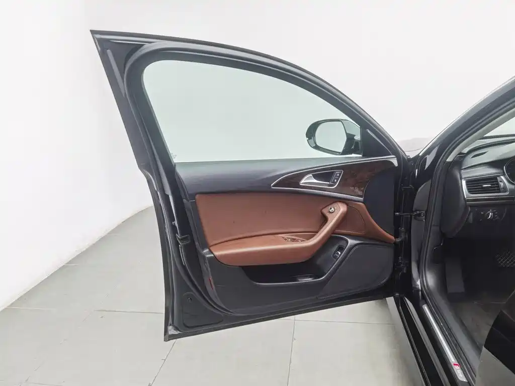 Audi A6L — миниатюра 8