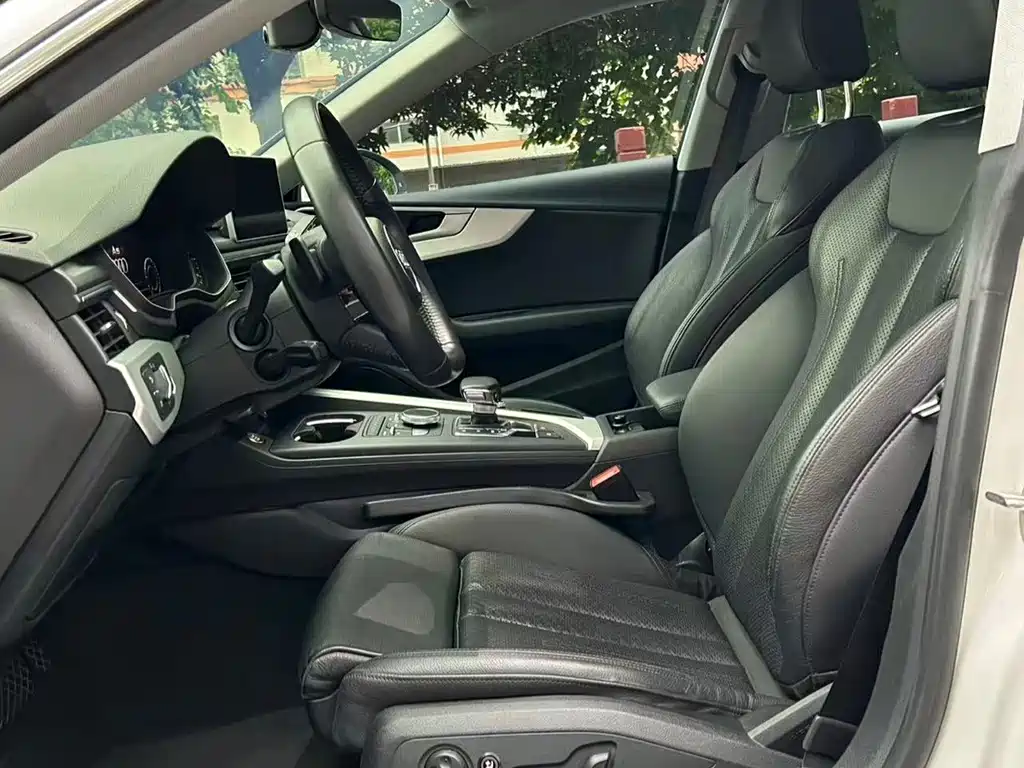 Audi A5 (Import) — миниатюра 13