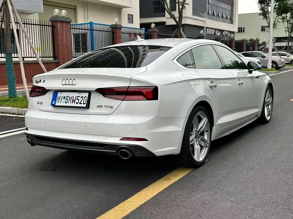 Audi A5 (Import) — миниатюра 4