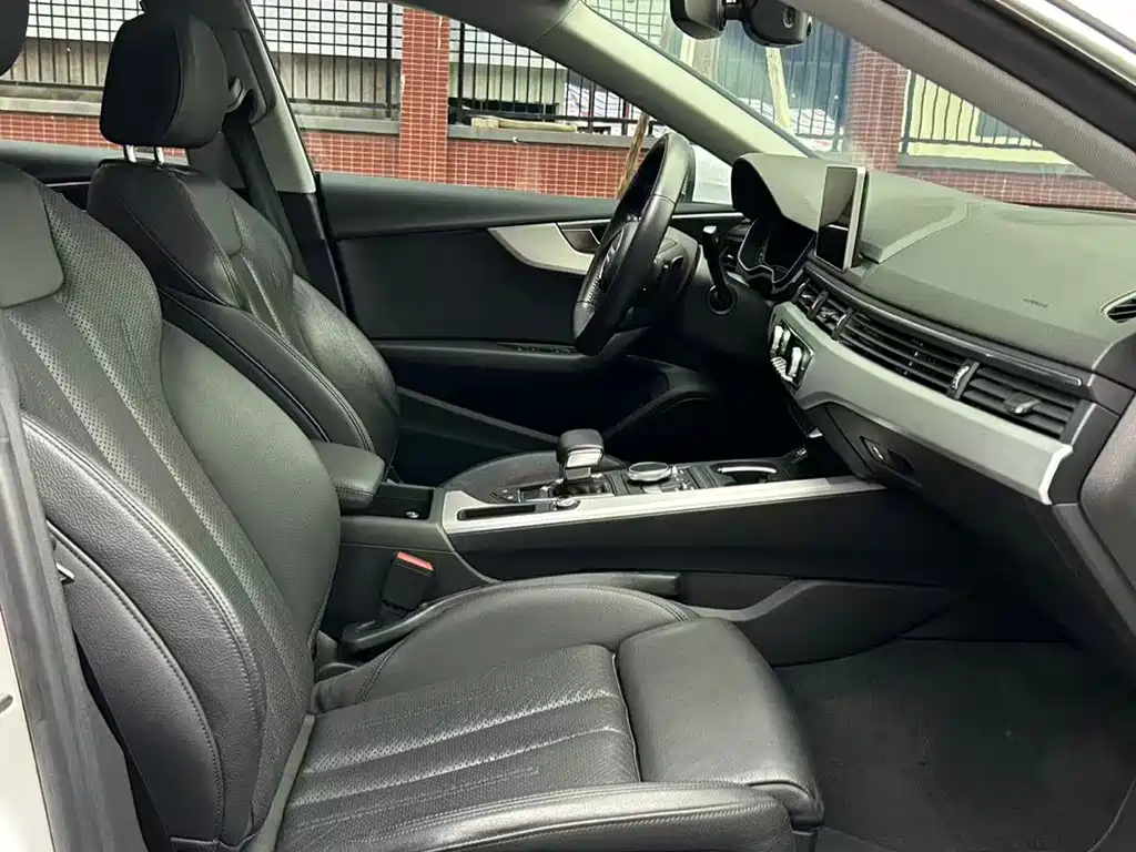 Audi A5 (Import) — миниатюра 16