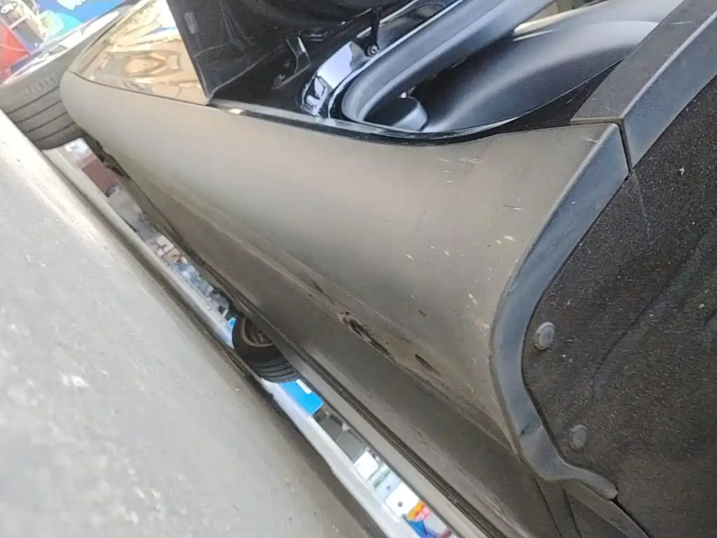 Tesla Model Y — миниатюра 22