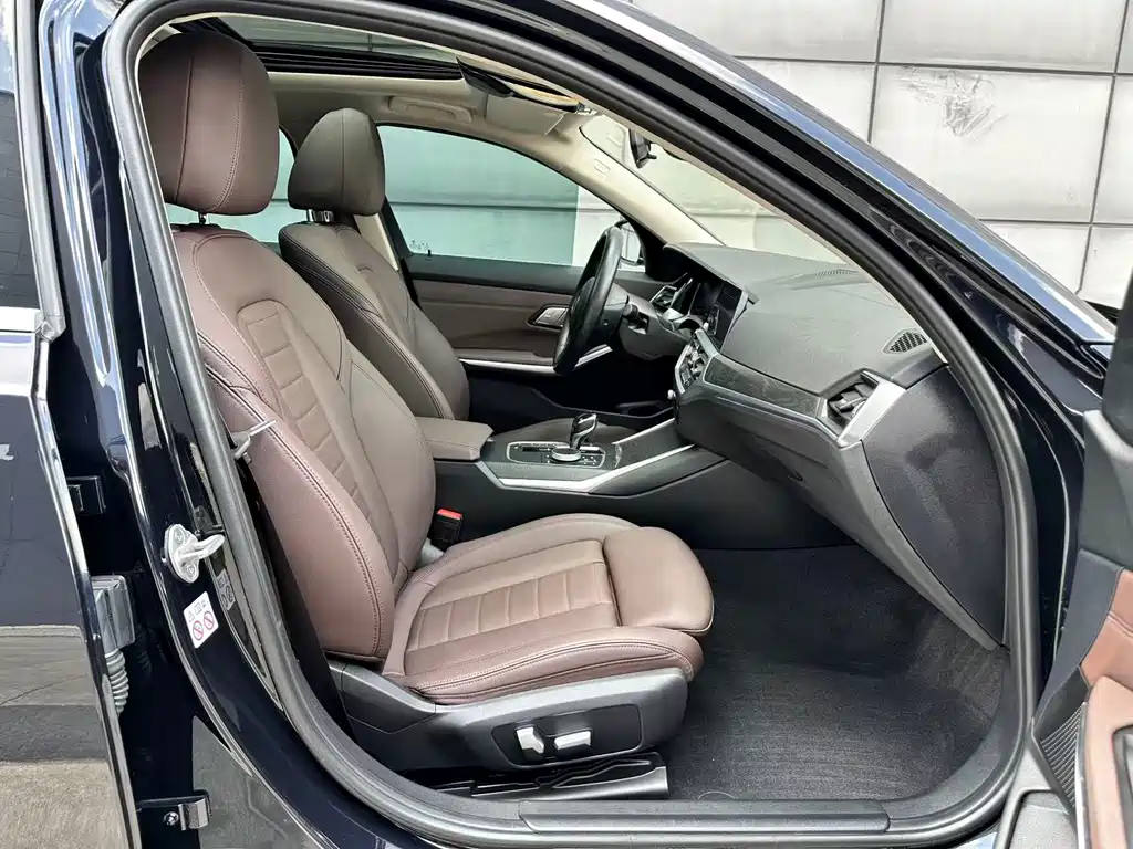 BMW 3 Series — миниатюра 27