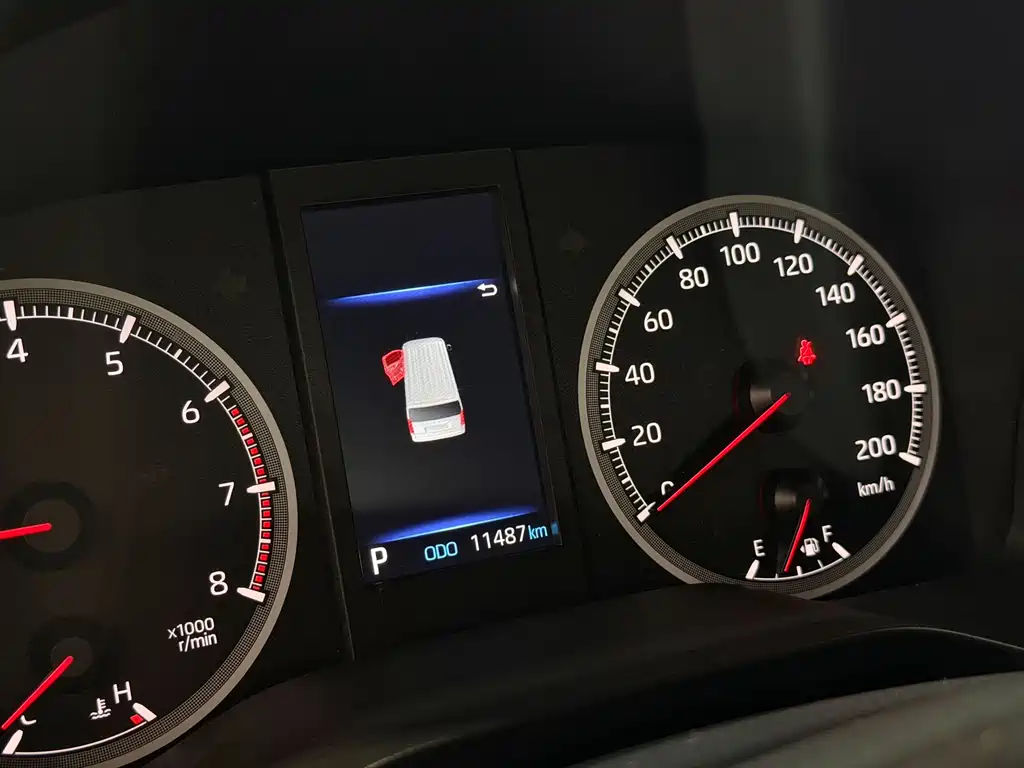 Toyota HiAce 2025 3.5L AT