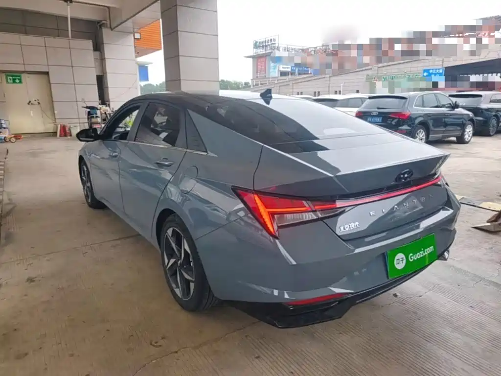 Hyundai Elantra — миниатюра 5