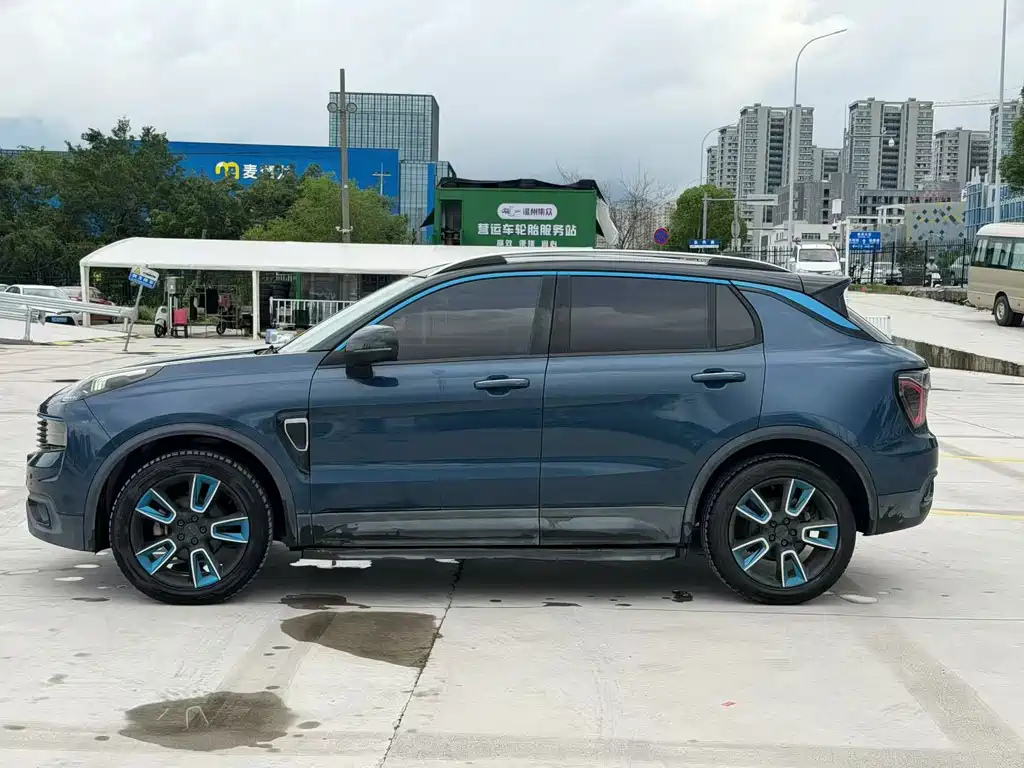 Lynk & Co 01 — миниатюра 9