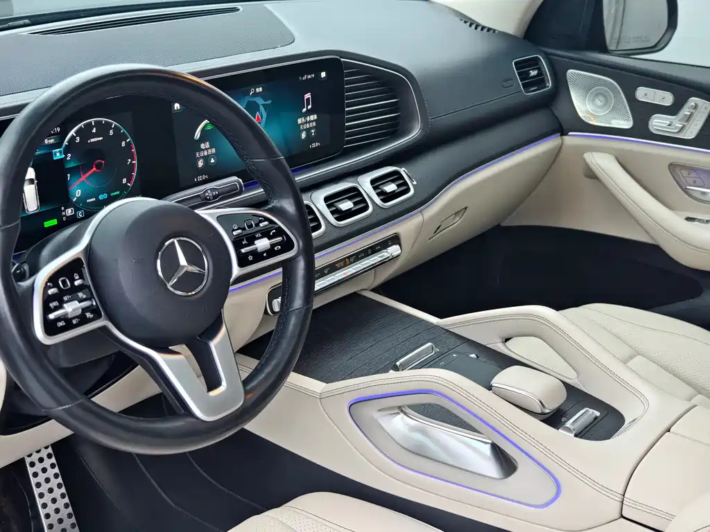 Mercedes-Benz GLS — миниатюра 10
