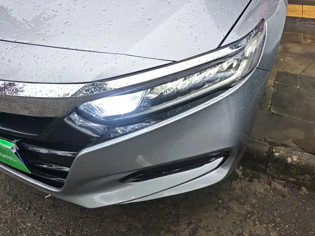 Honda Accord — миниатюра 24
