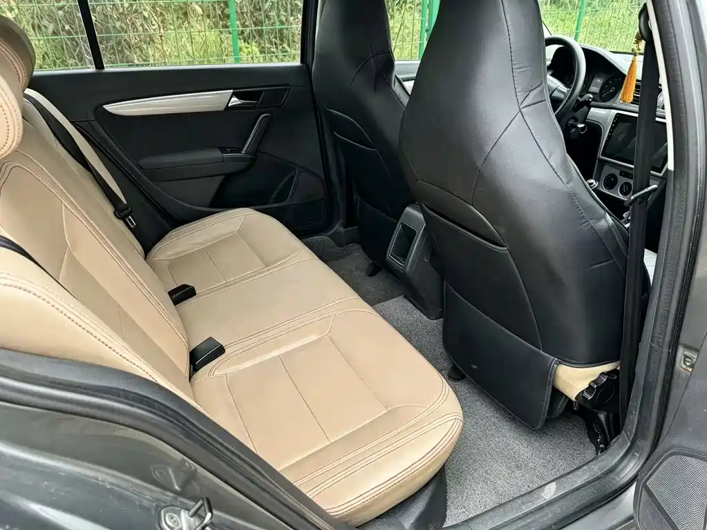Volkswagen Lavida — миниатюра 7