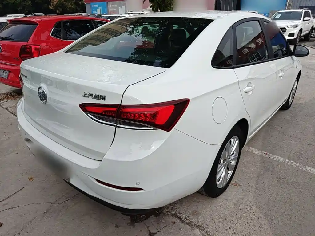 Buick Excelle — миниатюра 7