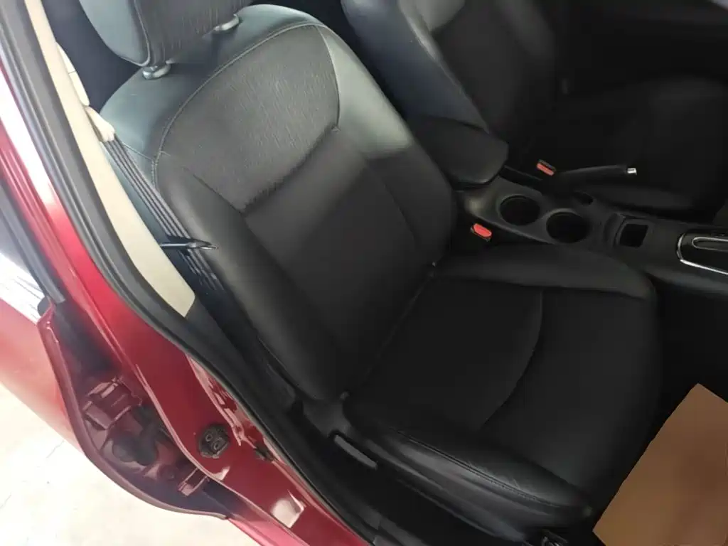 Nissan Tiida — миниатюра 25