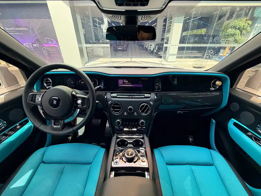 Rolls-Royce Cullinan — миниатюра 5